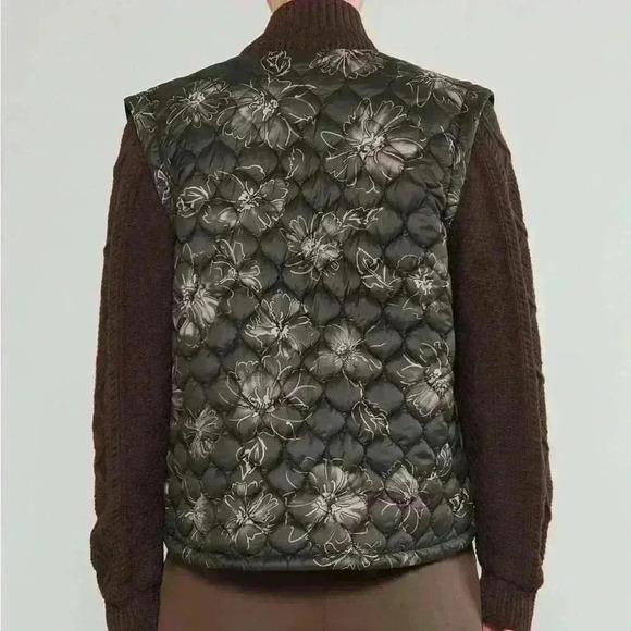 Curent air black floral long sleeve  woven combo jacket in brown. - Picture 7 of 7